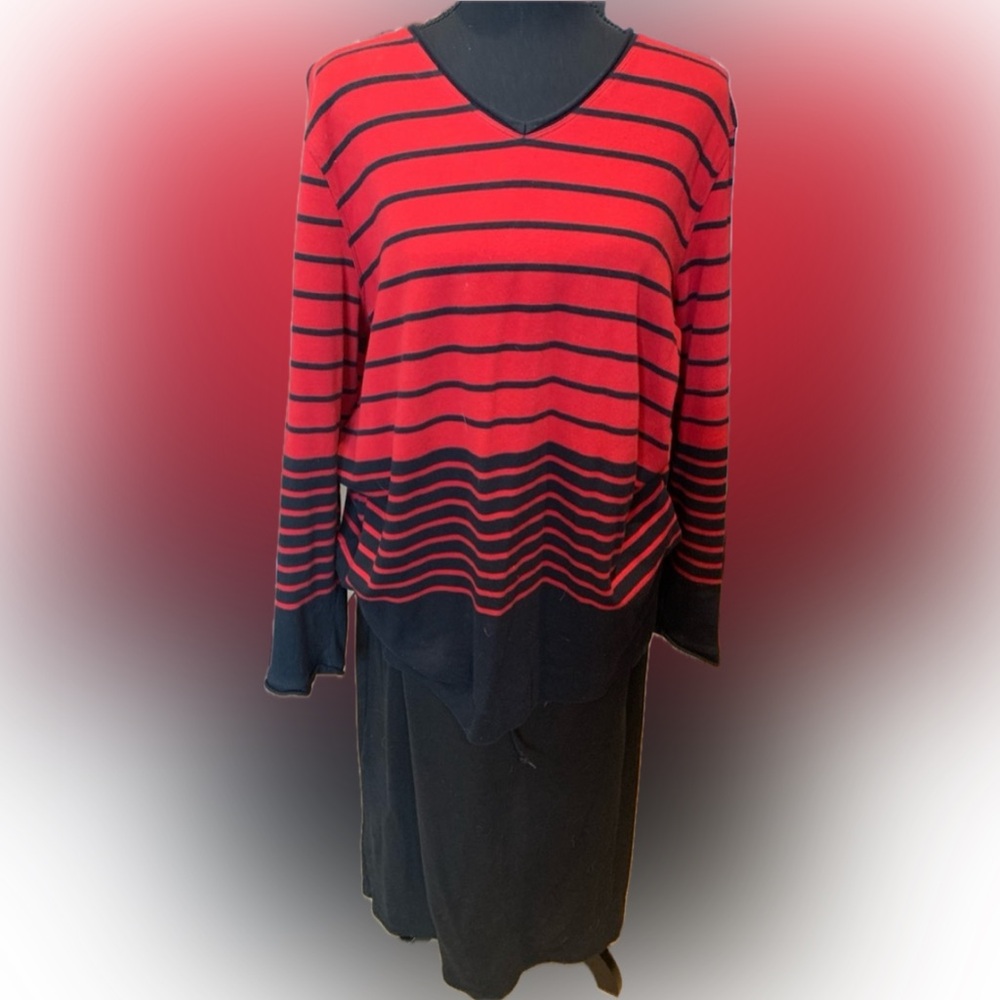 Jones New York Red and Black V-Neck shirt and skirt set